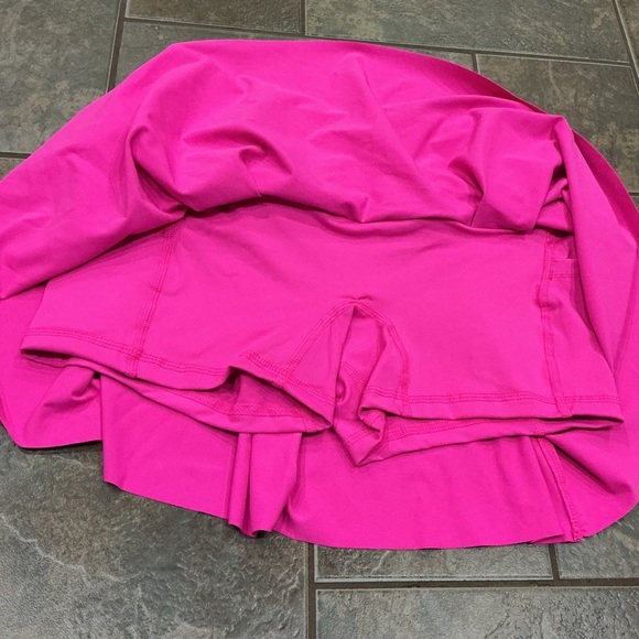 😳BUY 1,GET 2 FREE😳 Vibrant Pink Skort - Picture 3 of 3